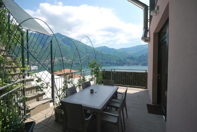 2 Bedrooms Apartment with view