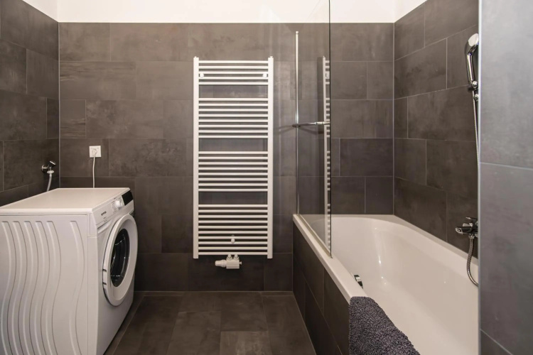 Raimond Apartment