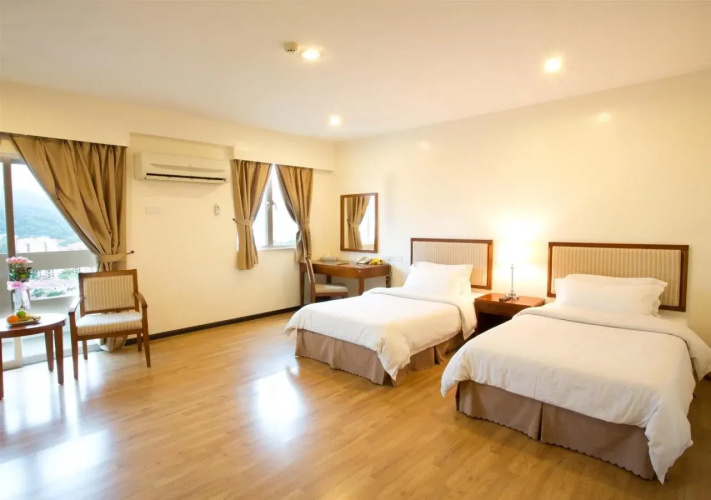 Alora Hotel