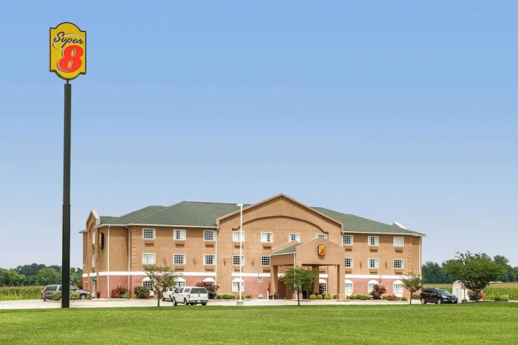 Super 8 Grayville