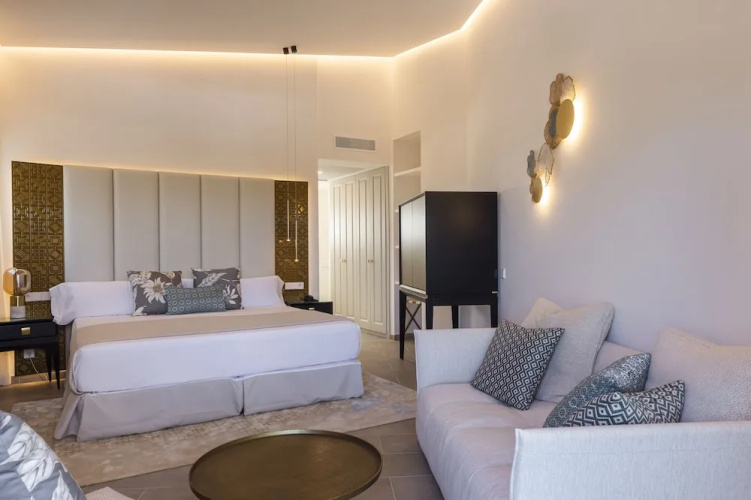 Dionis Boutique Hotel & Spa