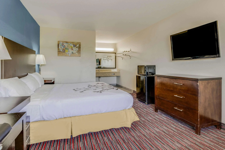 Econo Lodge Inn & Suites Enid South