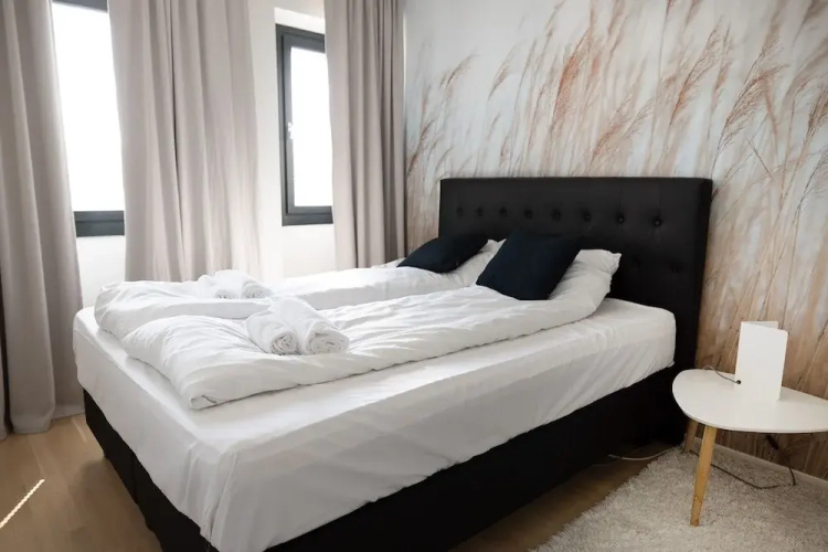 2ndhomes Bright 42m2 1BR Home w Balcony
