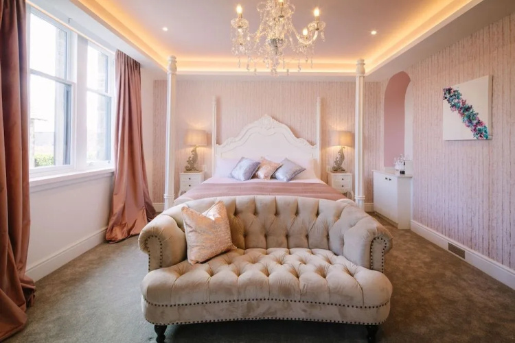 Absoluxe Suites