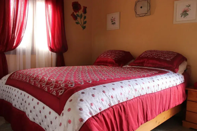 Beautiful 2-bed Bungalow in Parque Holandés