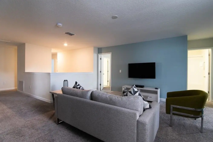 8BR ChampionsGate Pool Home w Theater