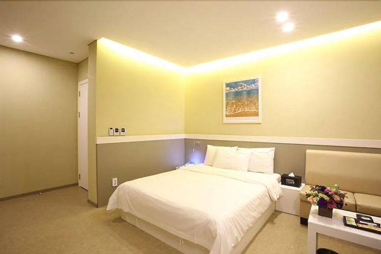 Honors Hotel