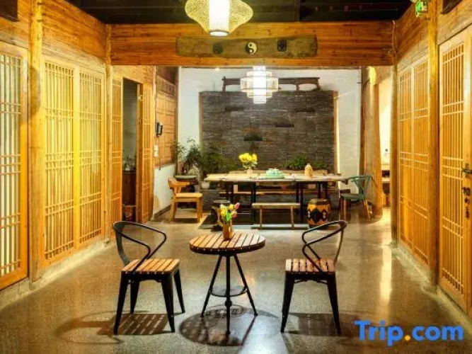 twelve homestay