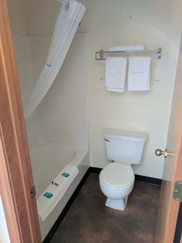 1 Bedroom Quadruple Suite
