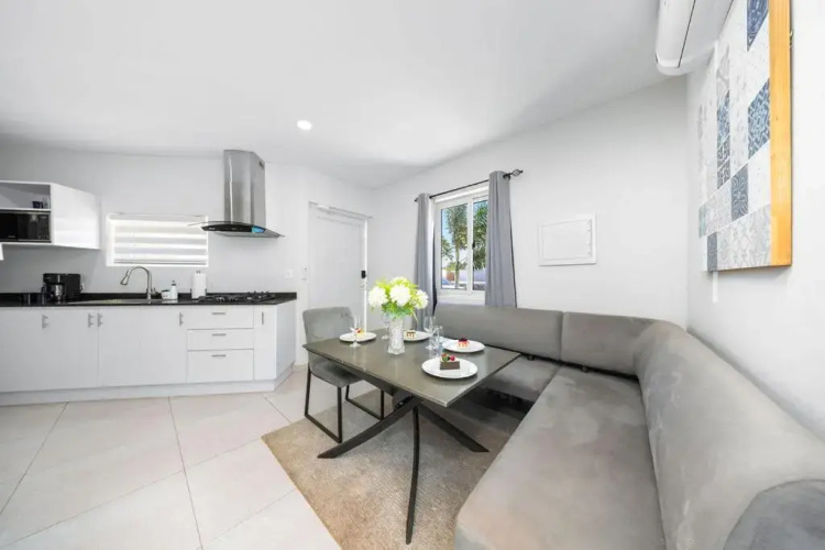 Apricity Suites