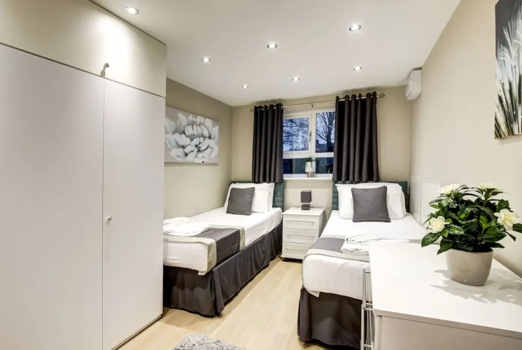 6 Bedrooms Deluxe Villa with river view