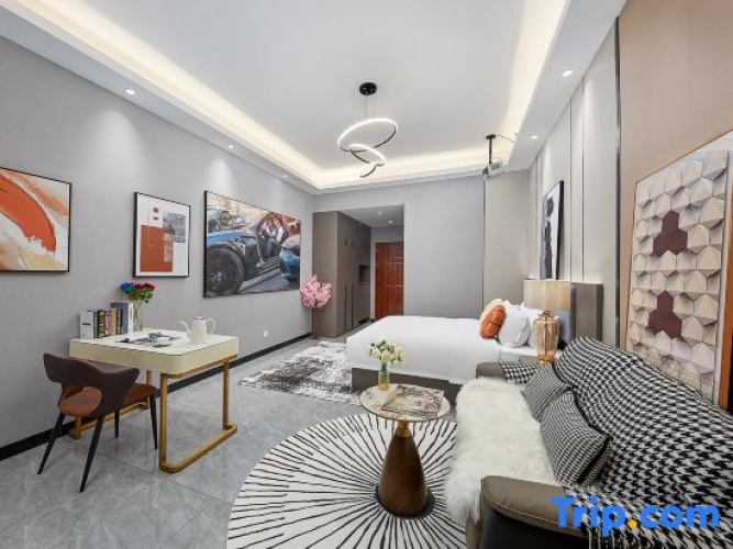 Luxury Suite