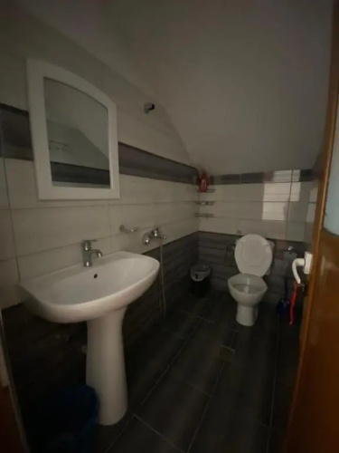 Eraldo Brahimi Apartaments