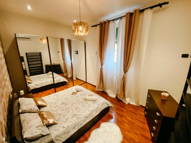 3 Bedrooms Apartment