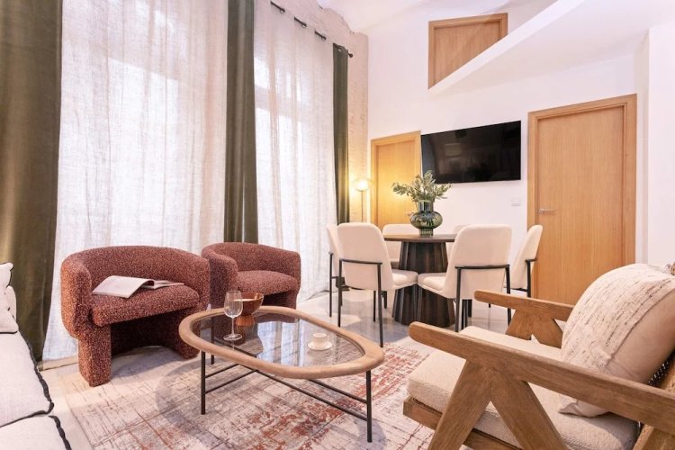 Cozy 3BD Duplex in Seville Center Gran Poder II