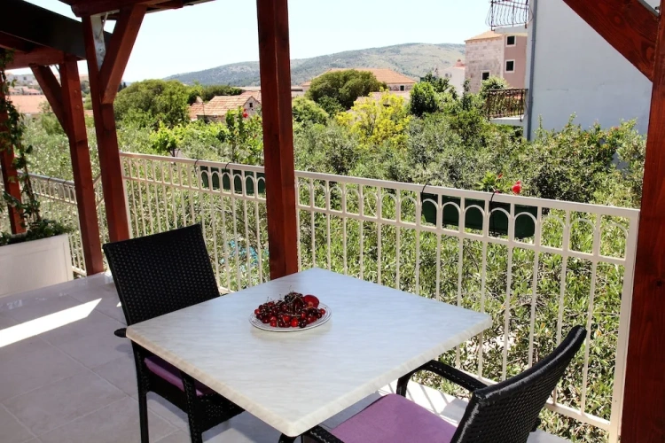 1 Bedroom Apartment with balcony