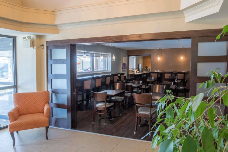 Best Western Plus Mont-Laurier photo 32