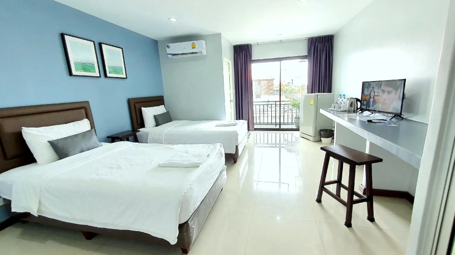 Standard Twin room
