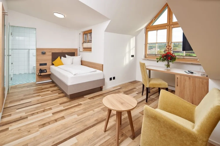 Standard Single room