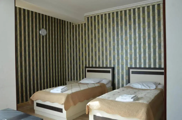 Star Hotel+
