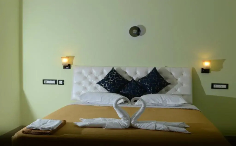 Lalit Royal guest house