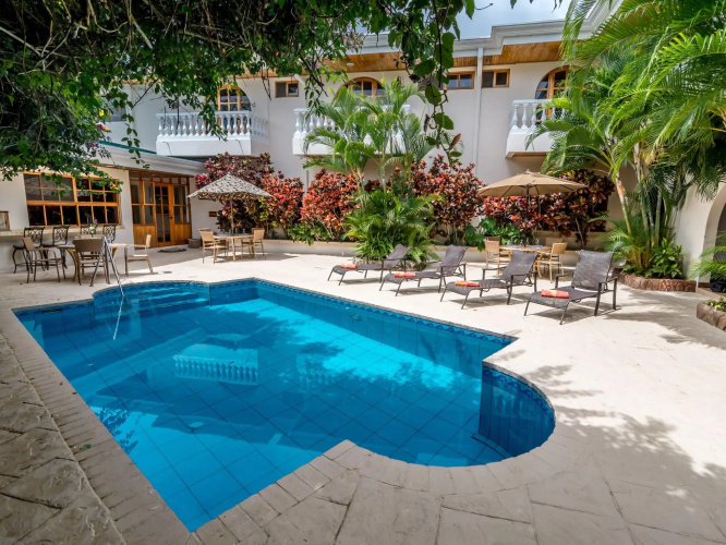 Buena Vista Chic Hotel