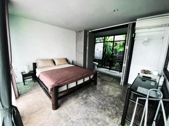 Deluxe Double room with pool view