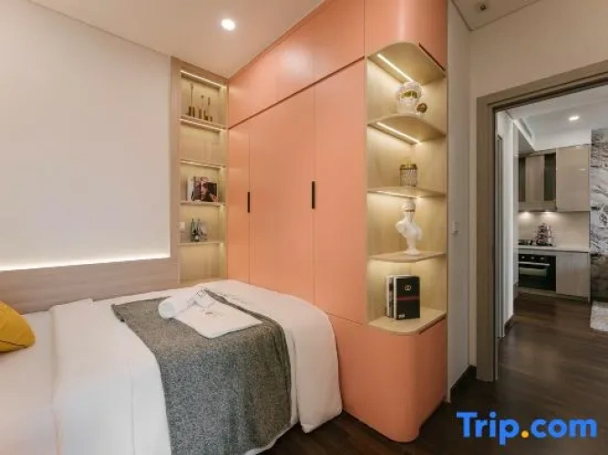 2 Bedrooms Luxury Apartment