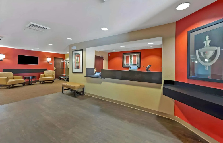 MainStay Suites Chicago Hillside