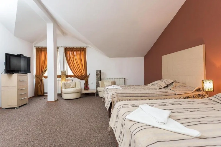 Deluxe Quadruple room