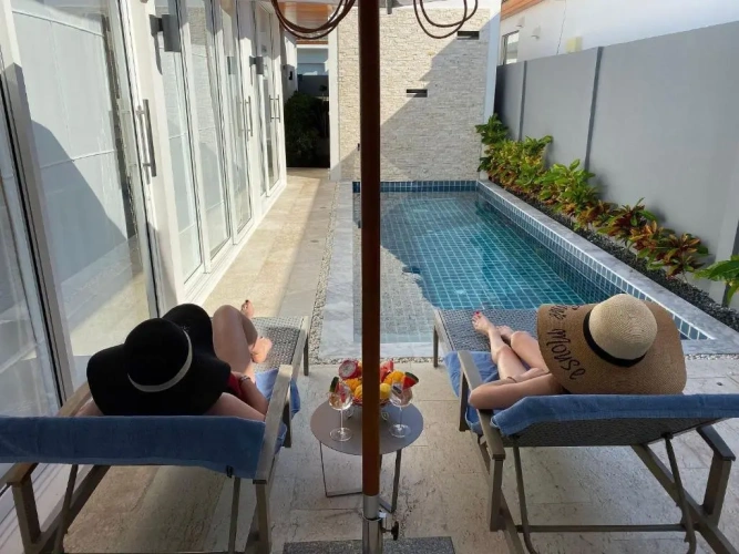 2 Bedrooms Villa