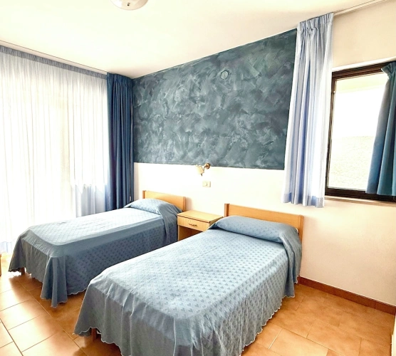 1 Bedroom Standard Quadruple room with balcony
