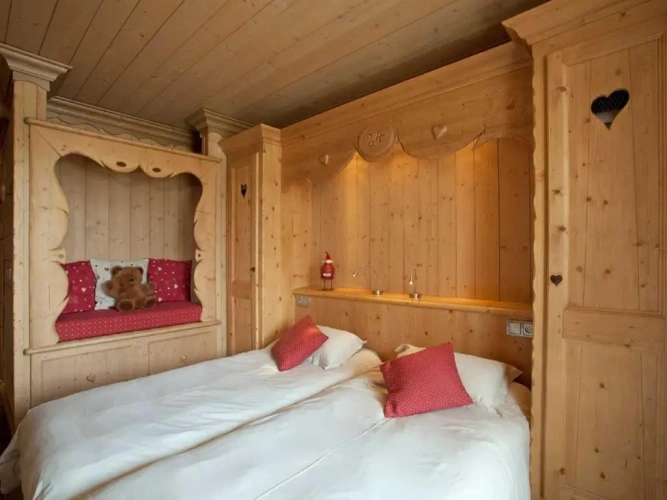 Standard Twin room with balcony