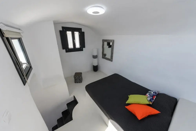 The Luna Suite with Hot Tub