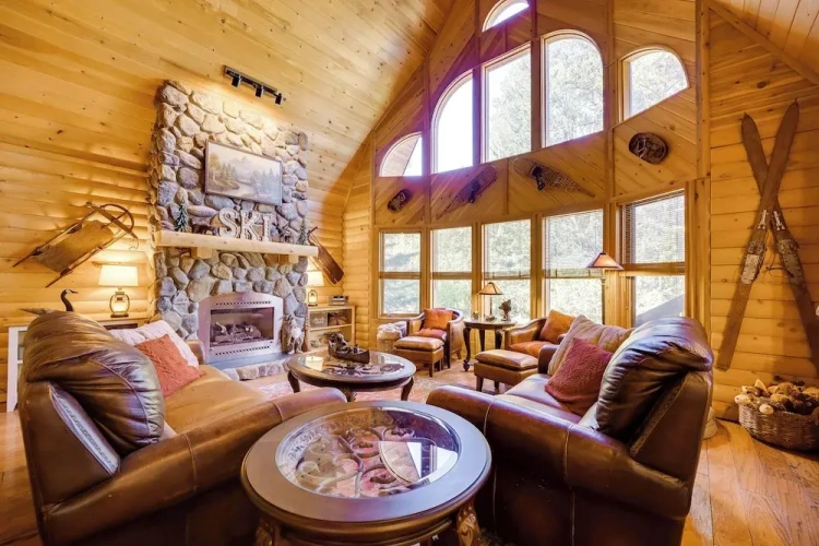 3 Bedrooms Cottage with balcony