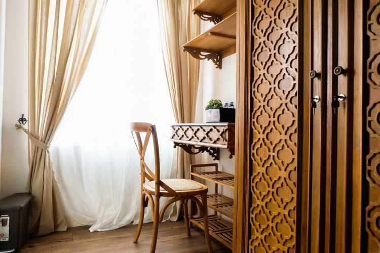 Guest rooms