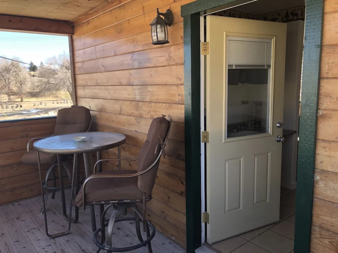 Rustic Inn Motel