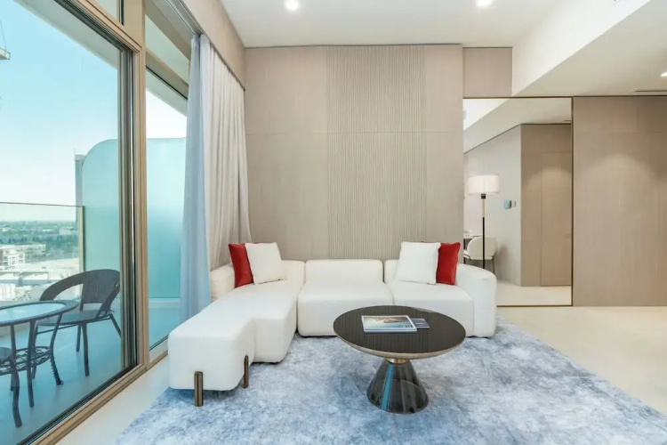 PVH - Sleek 1BR - Pearl House 1