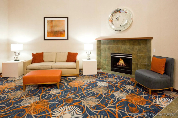 Spark by Hilton La Crosse Onalaska
