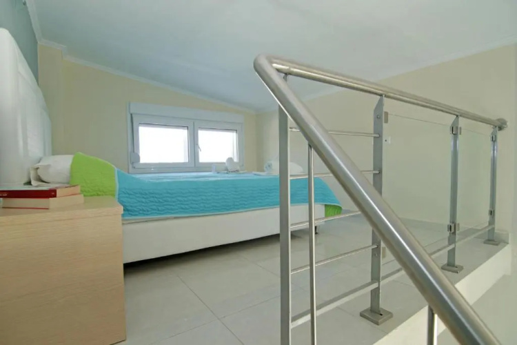 Mavridis Rooms 2
