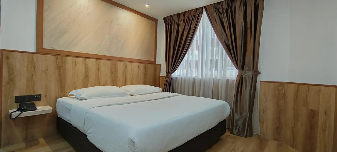 Country Hotel