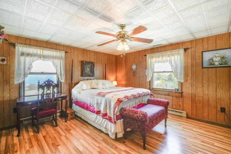 3 Bedrooms Apartment
