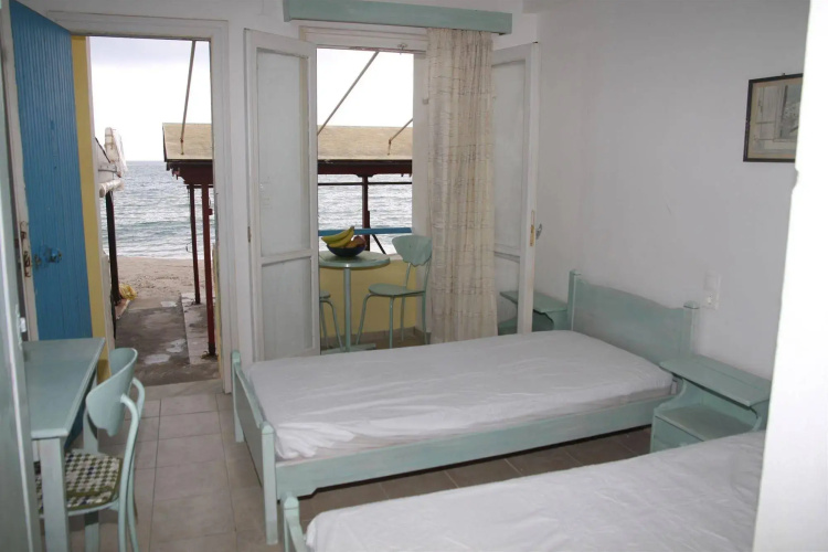 Annoula Studio & Apartments