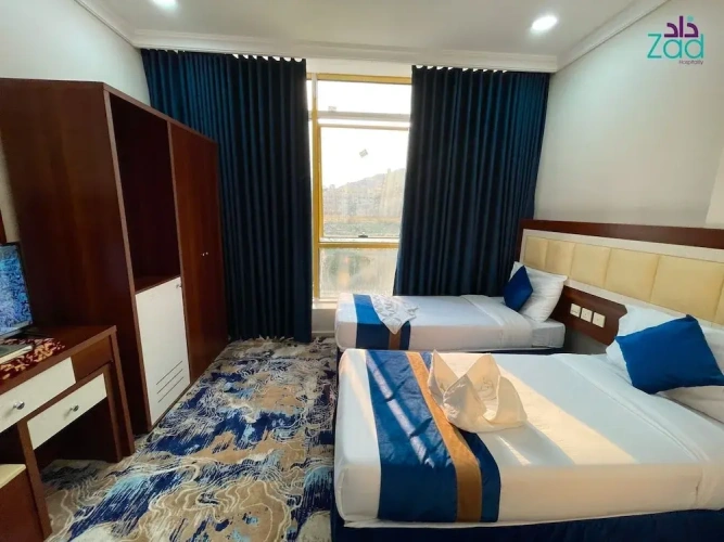 Comfort Quadruple room with city view