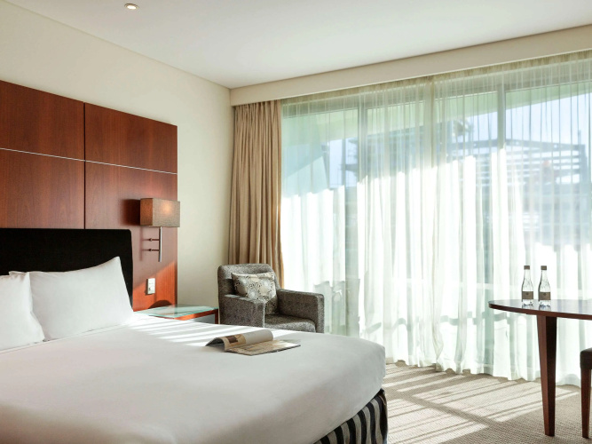 Pullman Auckland Hotel & Apartments