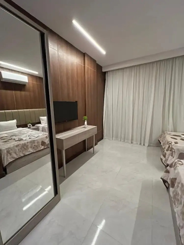 Royal Home Hotel
