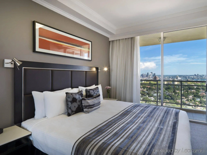 Meriton Suites Bondi Junction