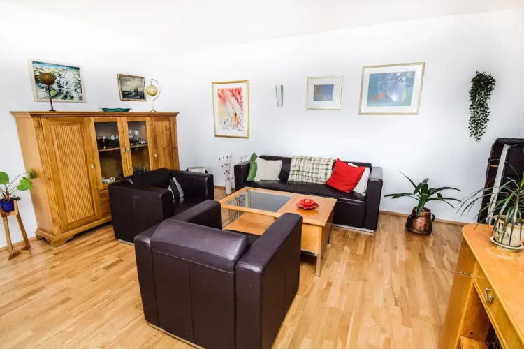 Apartment S23