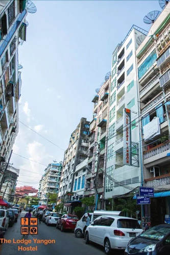 The Lodge Yangon Poshtel - Hostel