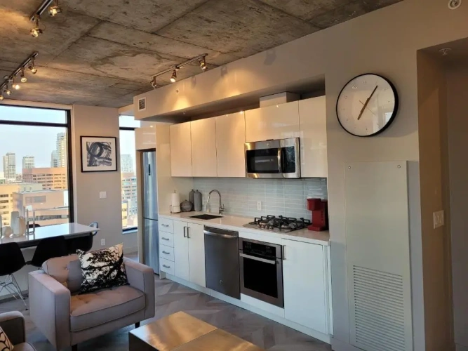 2 Bedrooms Apartment